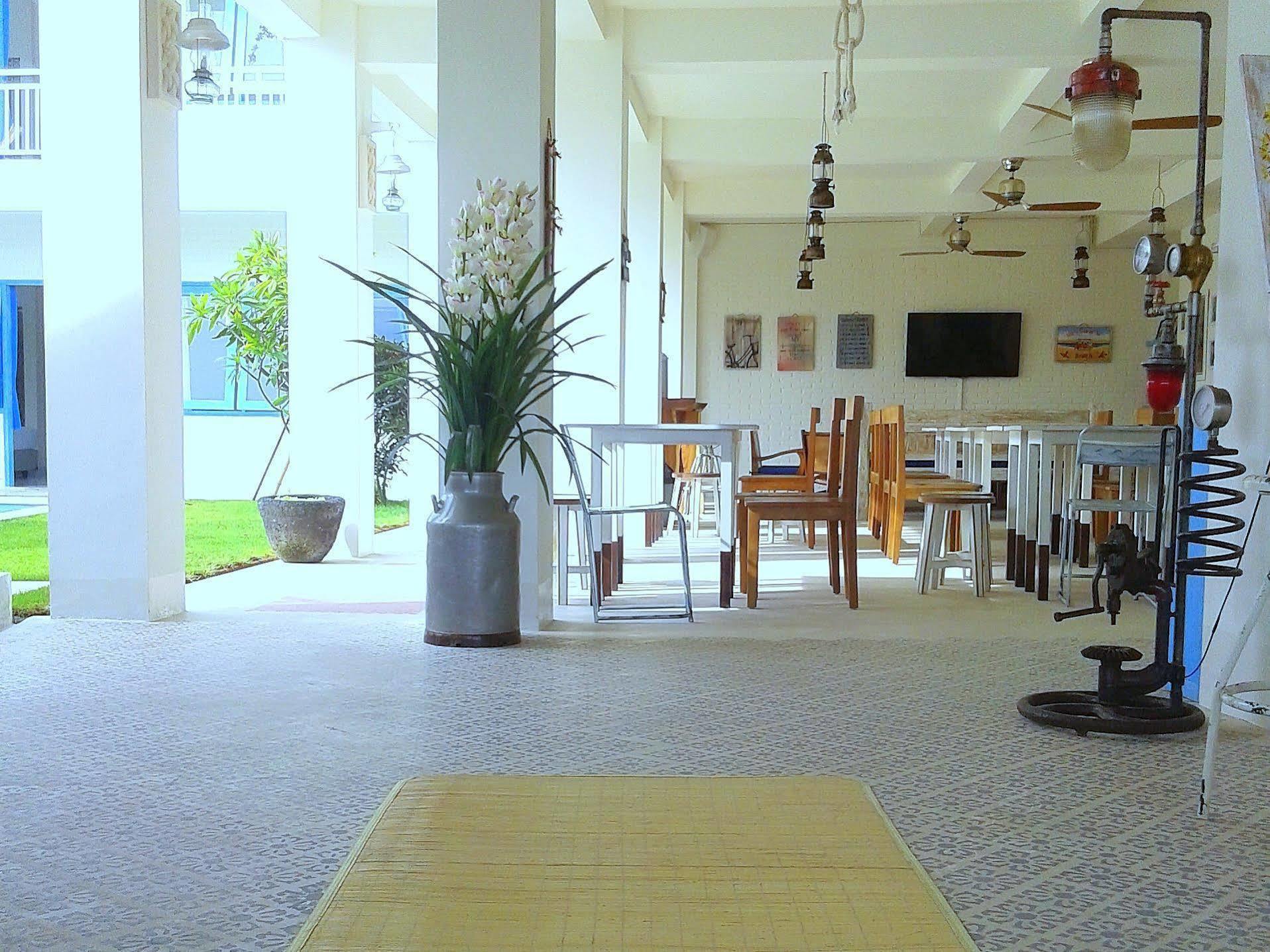 Paras Paros Marina Lodge Sanur Esterno foto
