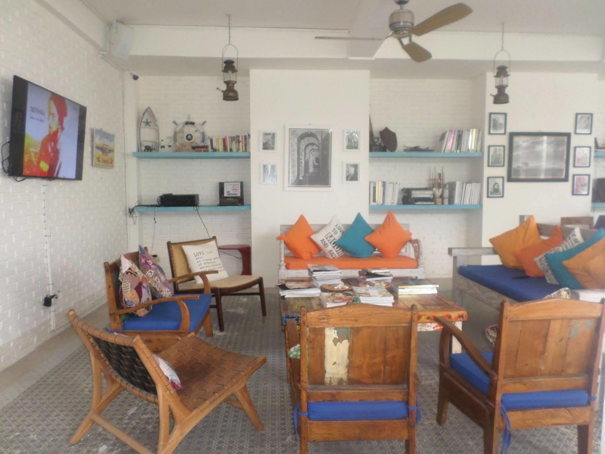Paras Paros Marina Lodge Sanur Esterno foto